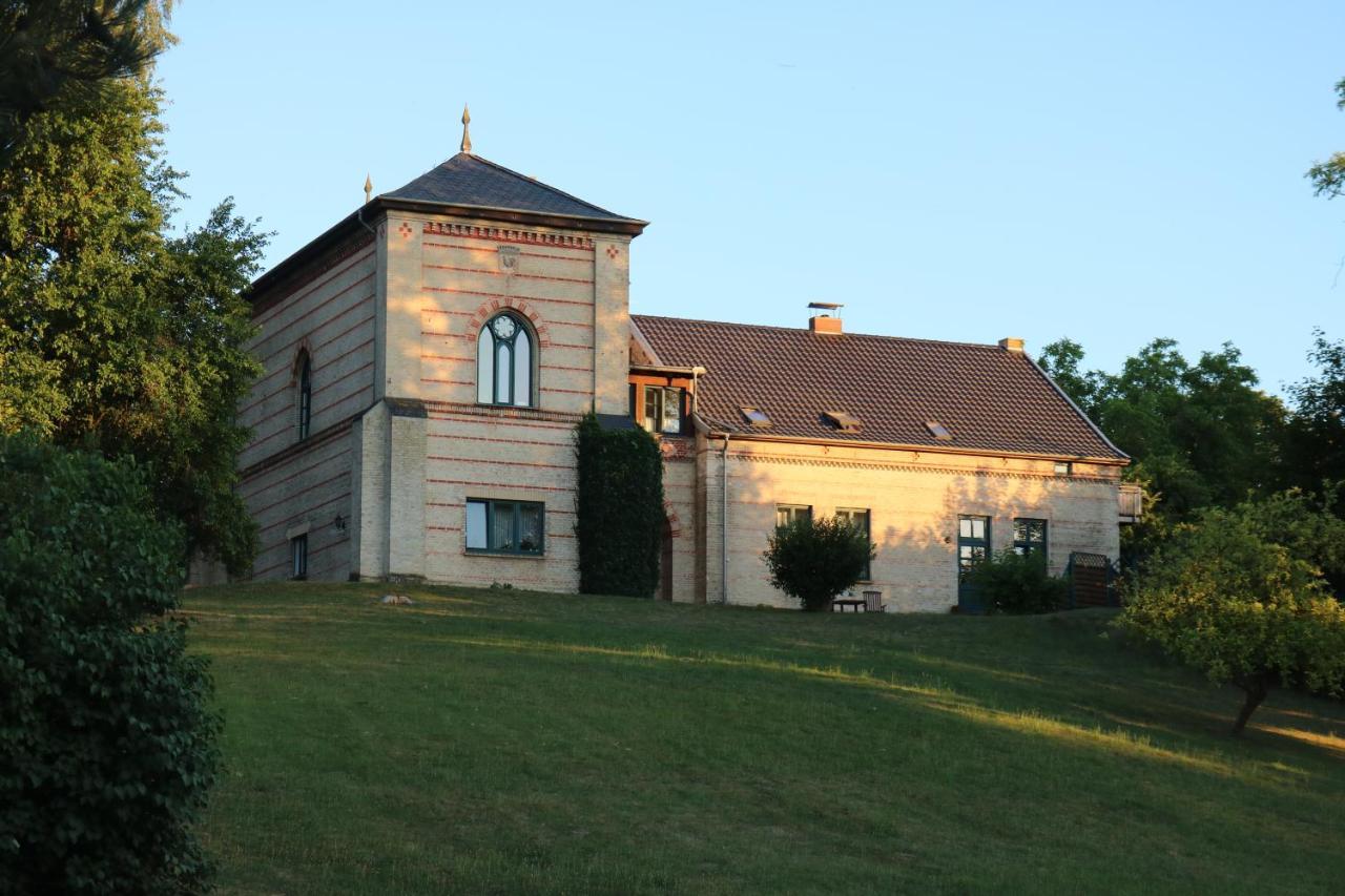 Historisches Gebaeude " Rentmeisteramt" Basedow Basedow  Exteriér fotografie
